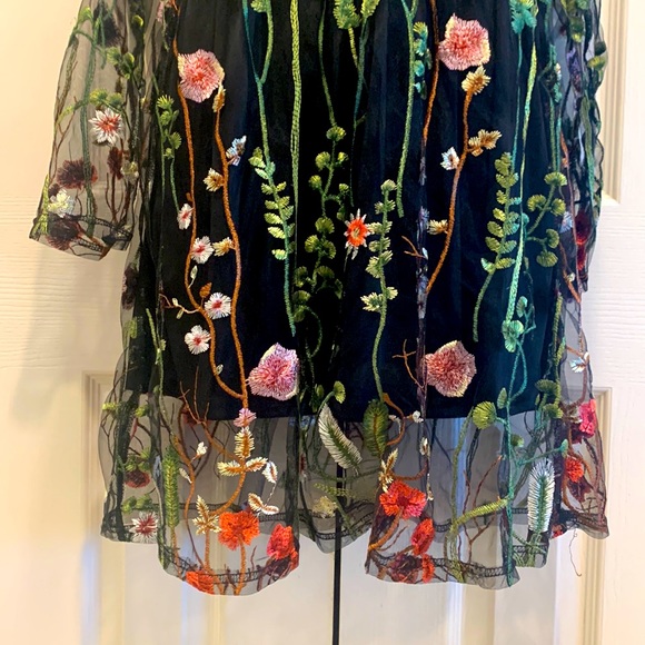 Floral Mesh Embroidery Overlay Dress - Picture 6 of 9